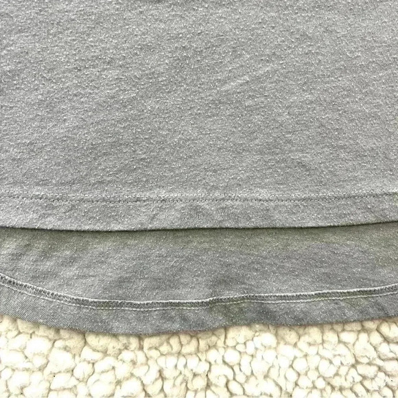 The North Face Gray Cotton Blend Scoop Neck Cap Sleeve High-Low Tee Size M - Picture 7 of 15